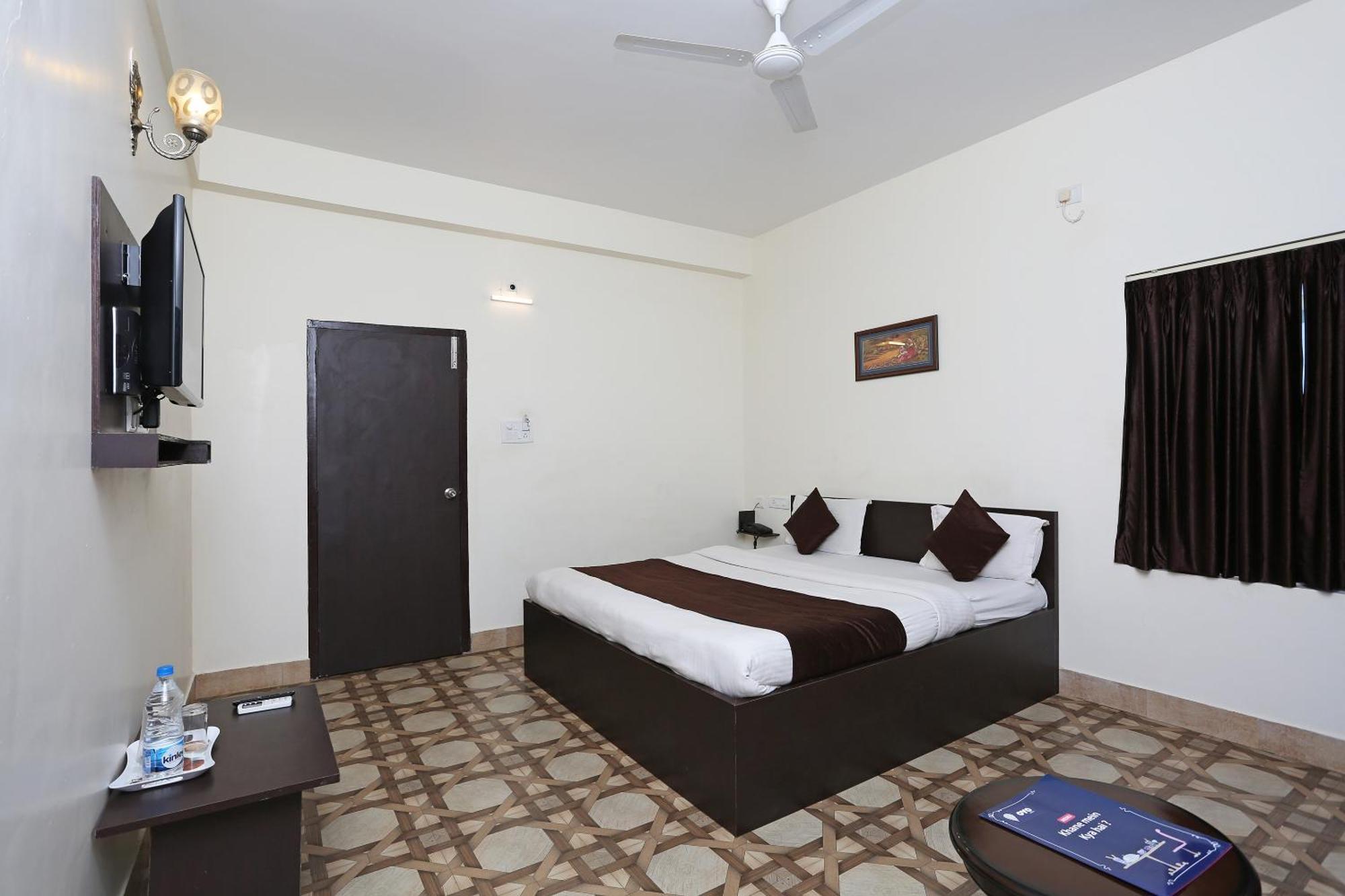 בובנשוואר Oyo Stellar Resort מראה חיצוני תמונה