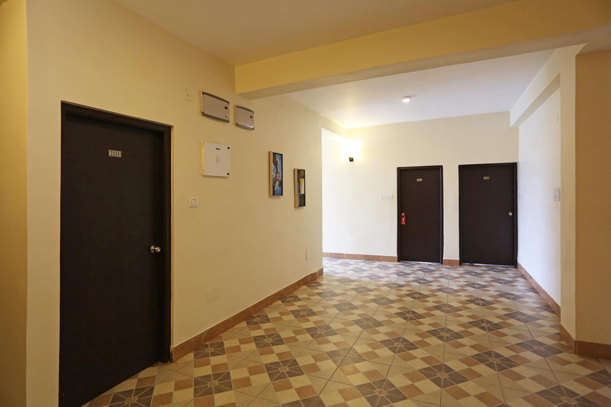בובנשוואר Oyo Stellar Resort מראה חיצוני תמונה